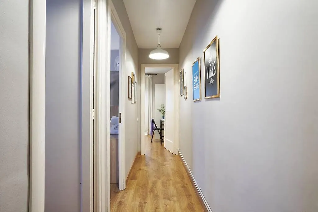 Bebarceloner Eixample Apartments - 2 Bedrooms 0*, Барселона